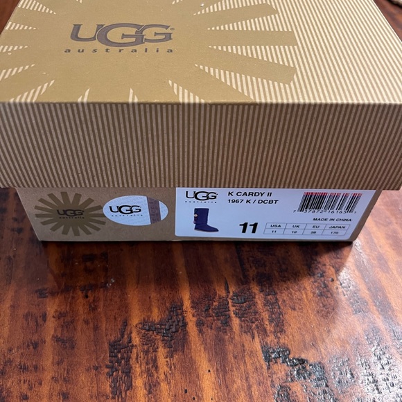 Kids UGG sweater boots size 11 GREAT SHAPE - Picture 8 of 9